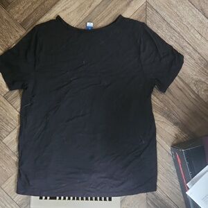 Old Navy Black Short-Sleeve Crew Tee